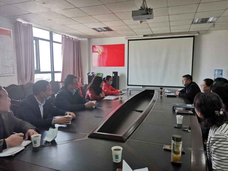 市统计局局长廖继光,总统计师刘斌,投资科科长蔡振华,经开区经贸发展